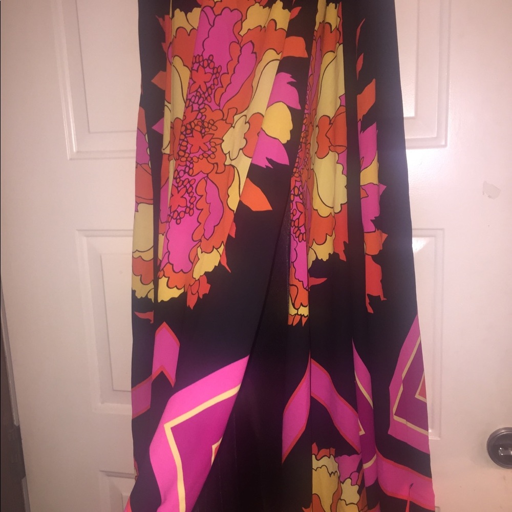 Long skirt with split